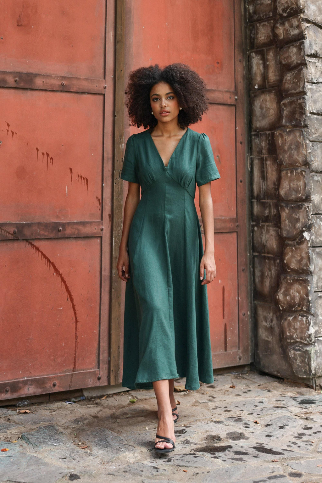 Yara Green Linen Midi Dress — view 2